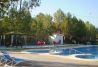 Piscina con jacuzzi